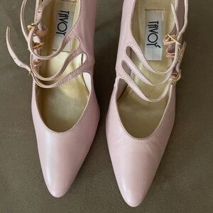 Tavoli palest pink leather pointy stileto size 7